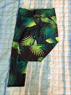 Fabletics Green Tropical Palm Print Leggings